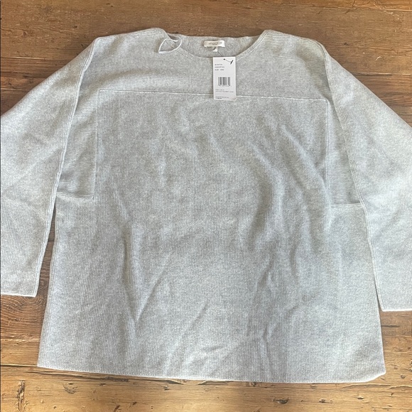 Lafayette 148 New York Light Gray Crew Neck Sweater